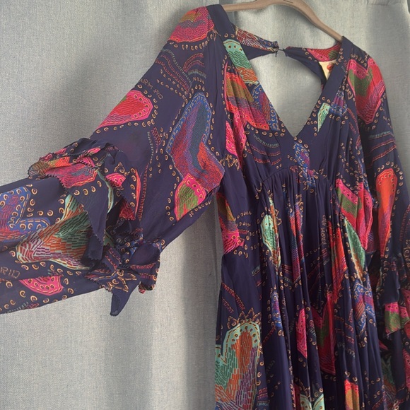 Farm Rio dress - Picture 2 of 3